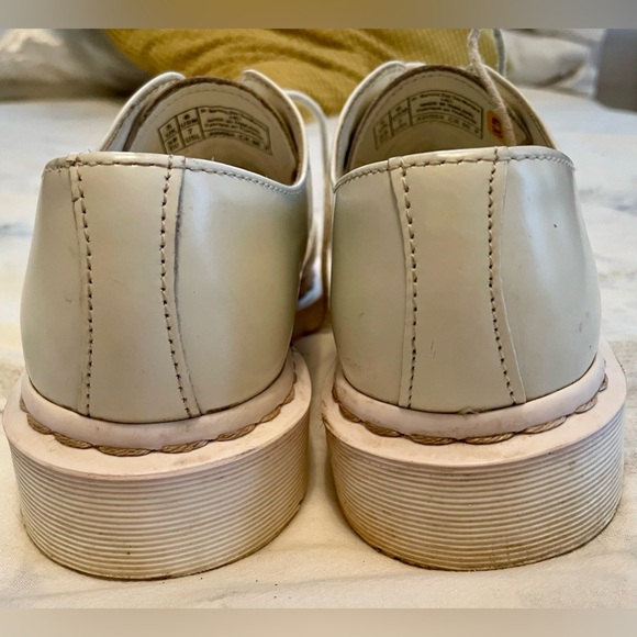White Doc Martin Lace-ups—Men’s UK 6 - Picture 6 of 6